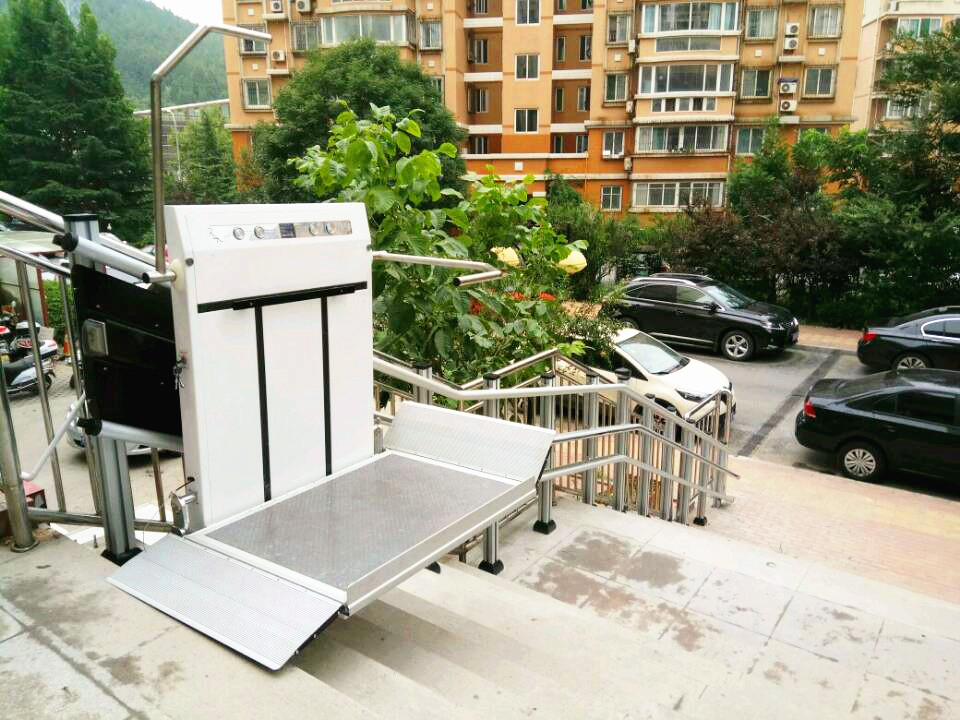 QQ圖片20170704155712.jpg 斜掛式升降平臺